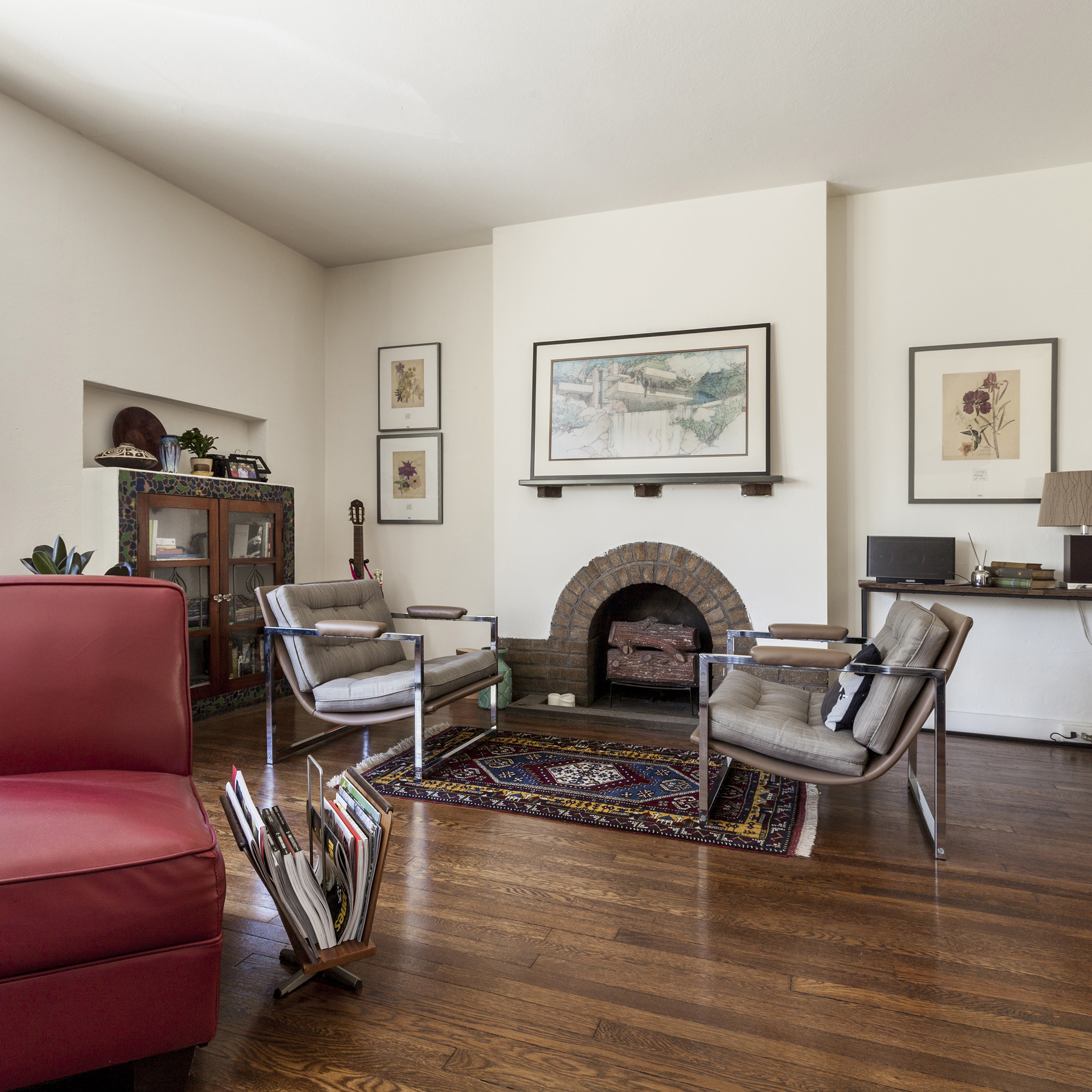 interior of Highland Towers (340-342 S. Highland Avenue)