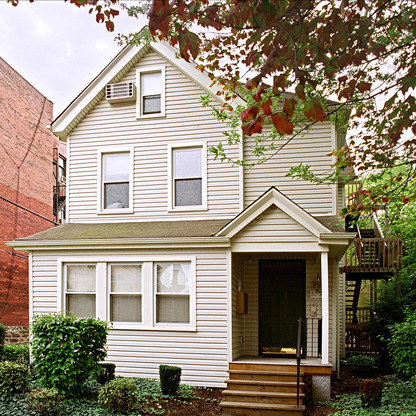 5736 Holden Street exterior
