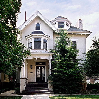 6324 Howe Street exterior