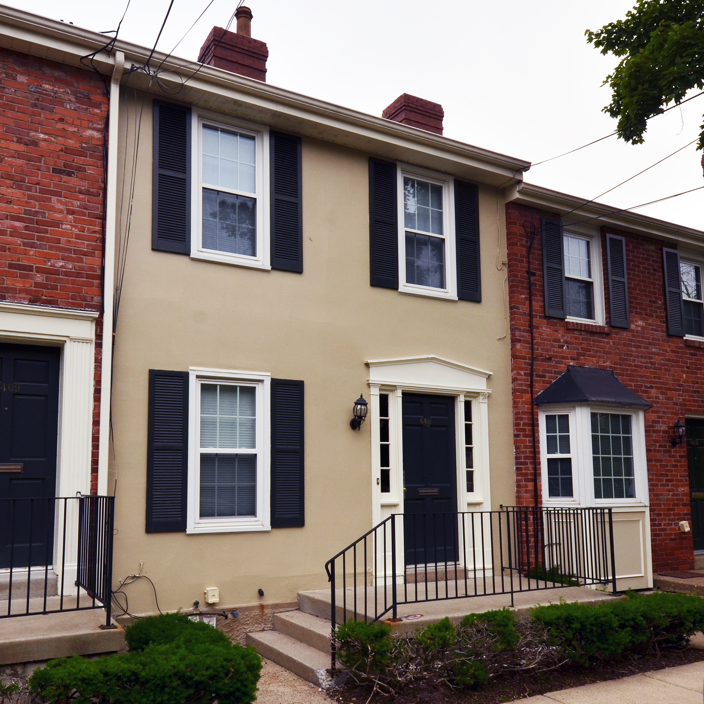 exterior of 6405 -  6415 Howe Street