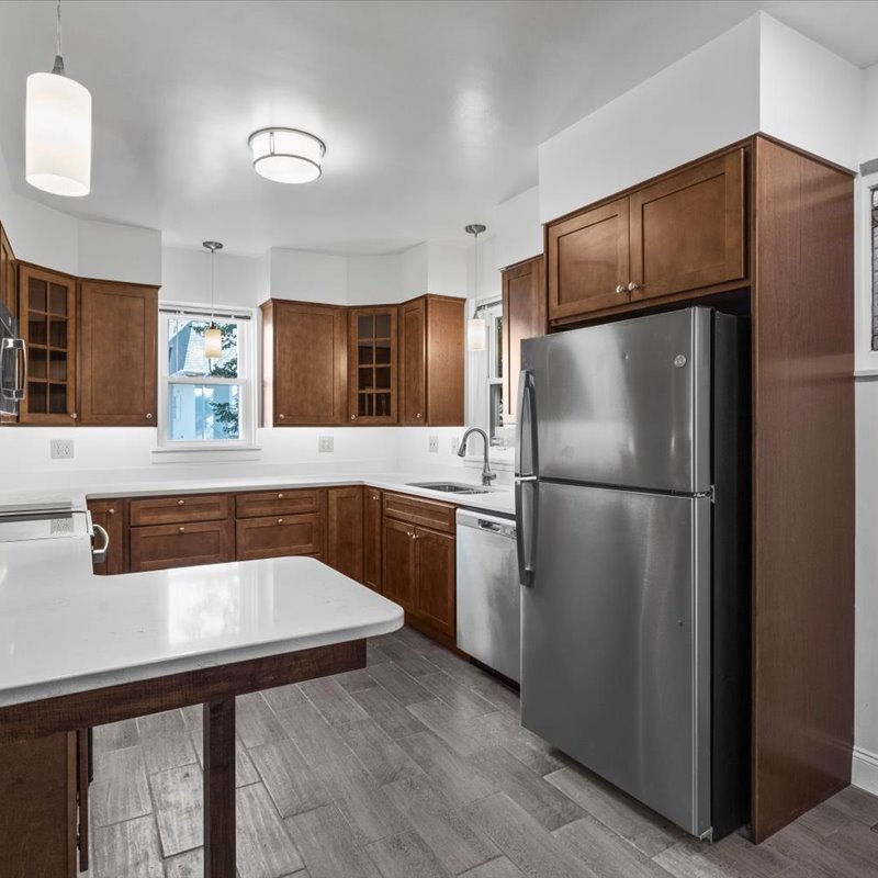 interior of 6313 Kentucky Avenue