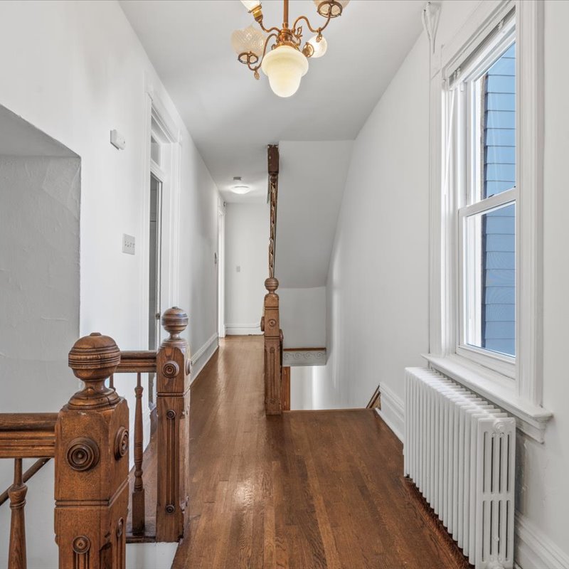 interior of 6313 Kentucky Avenue