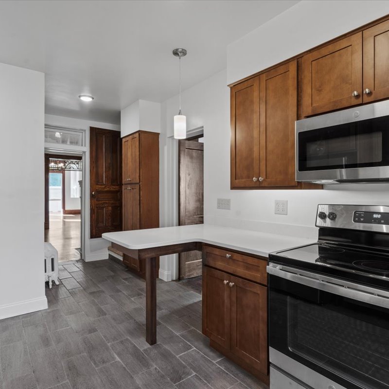 interior of 6313 Kentucky Avenue
