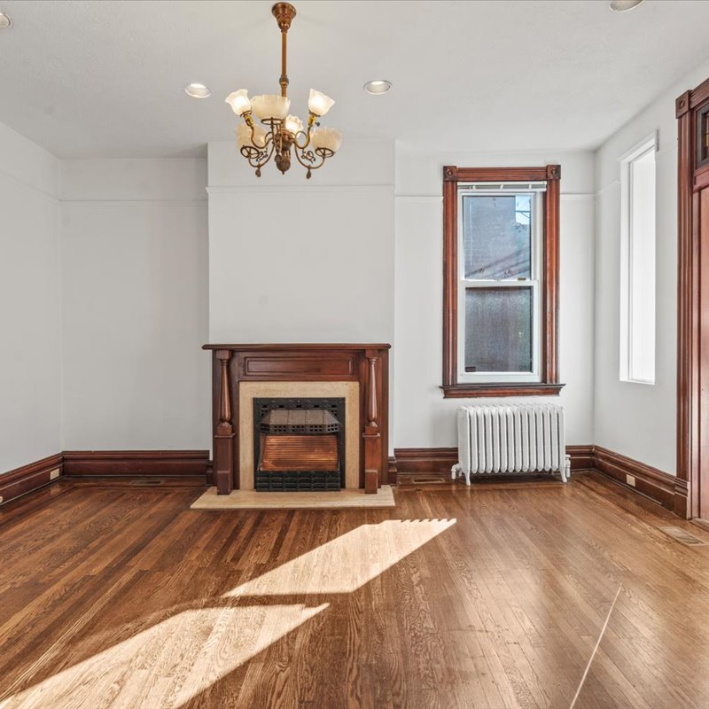 interior of 6313 Kentucky Avenue