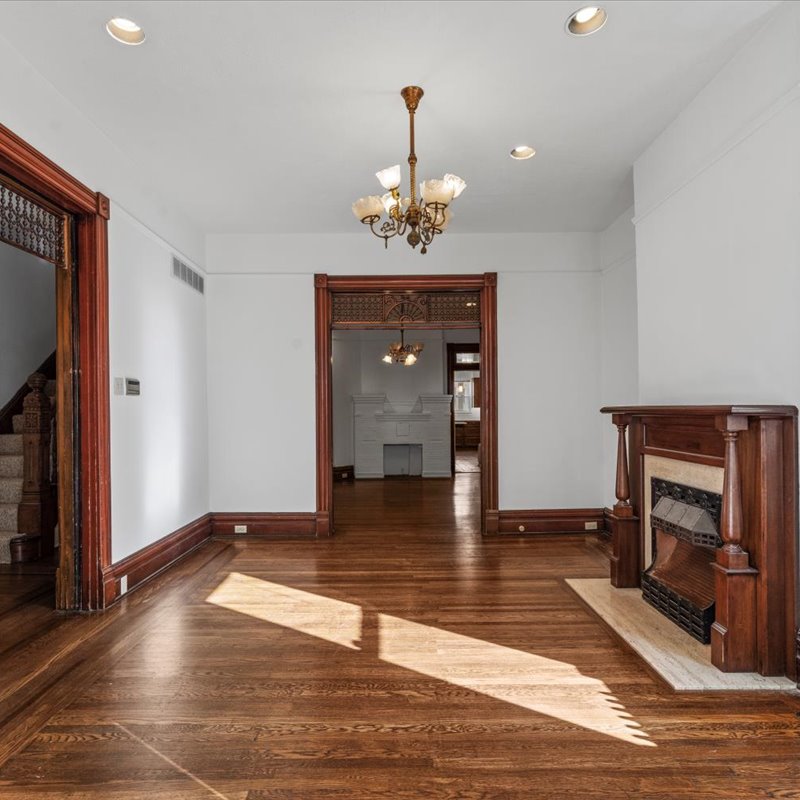 interior of 6313 Kentucky Avenue