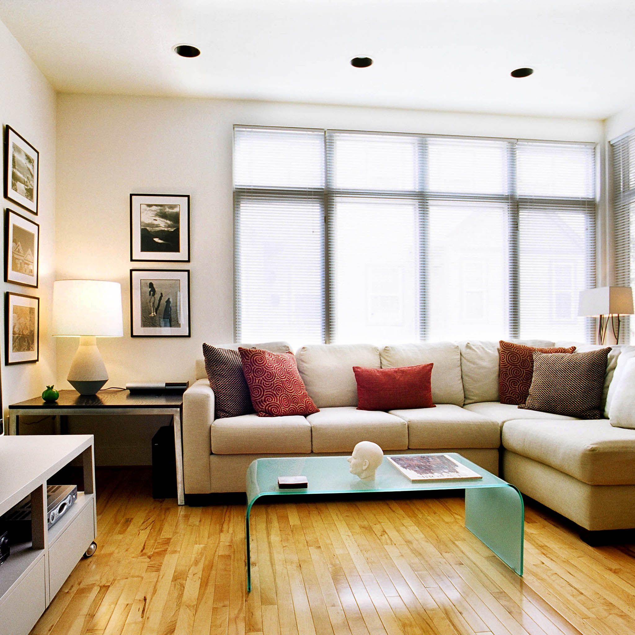 interior of 242 Yardley
