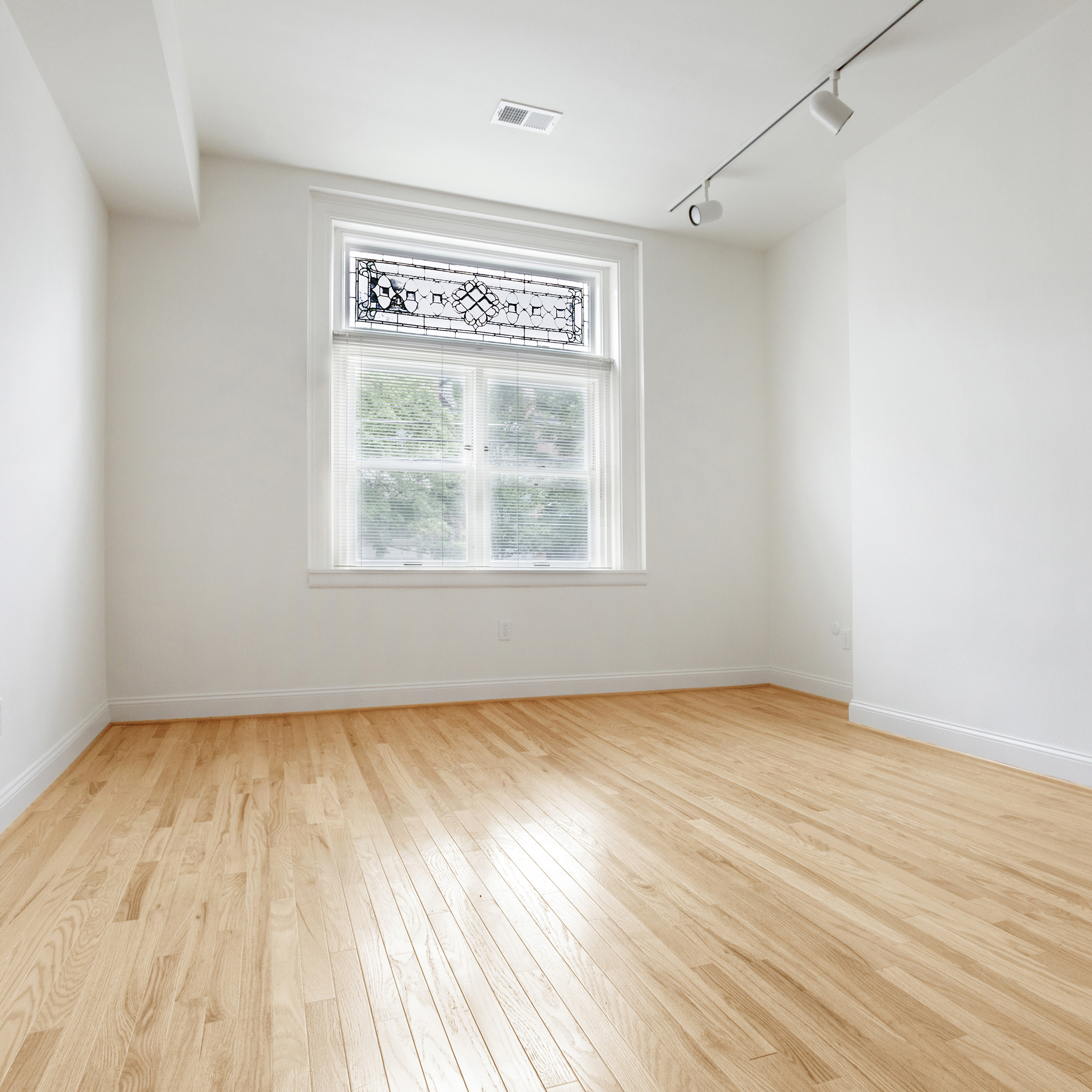 interior of Apt. 502