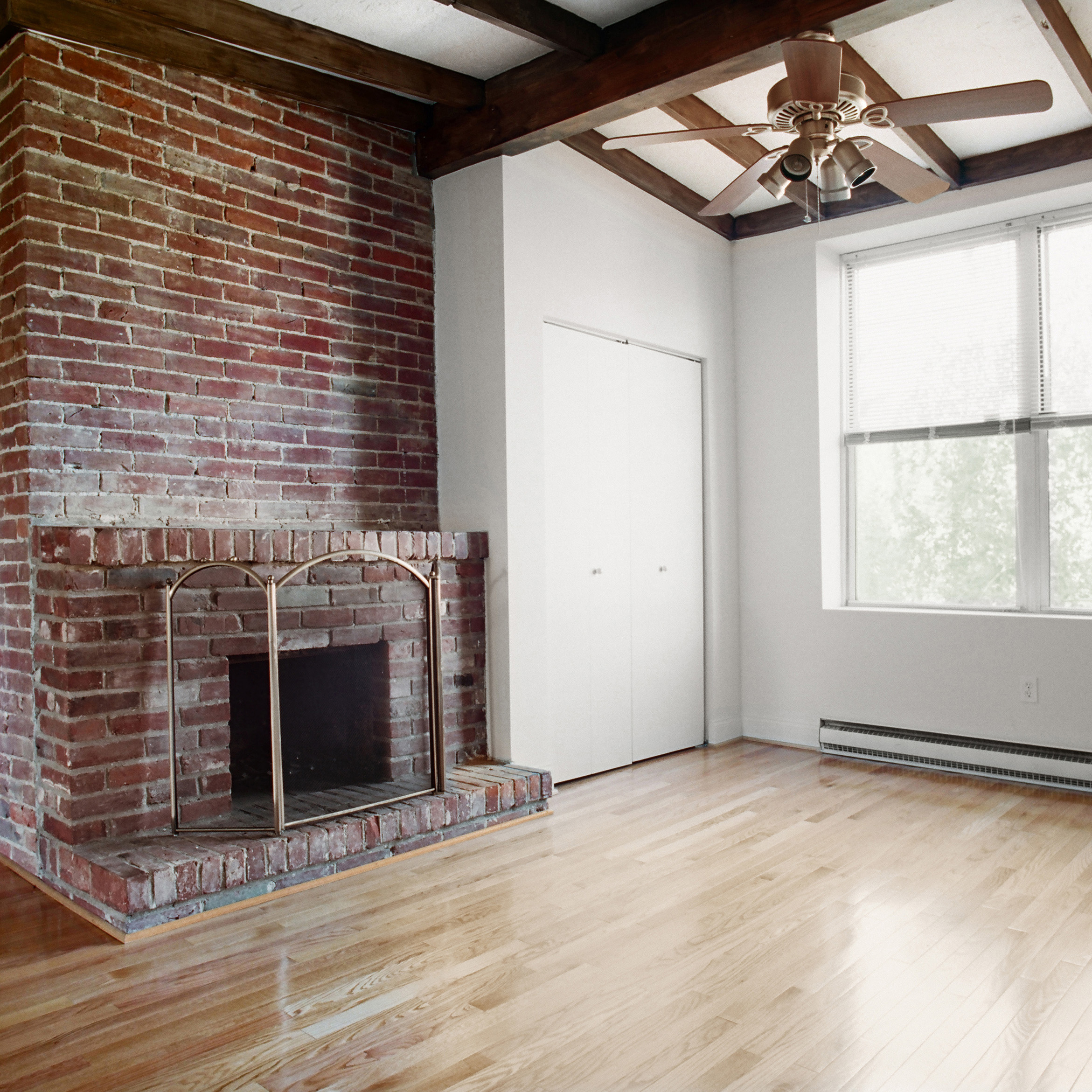 interior of 421 Denniston Apt.3