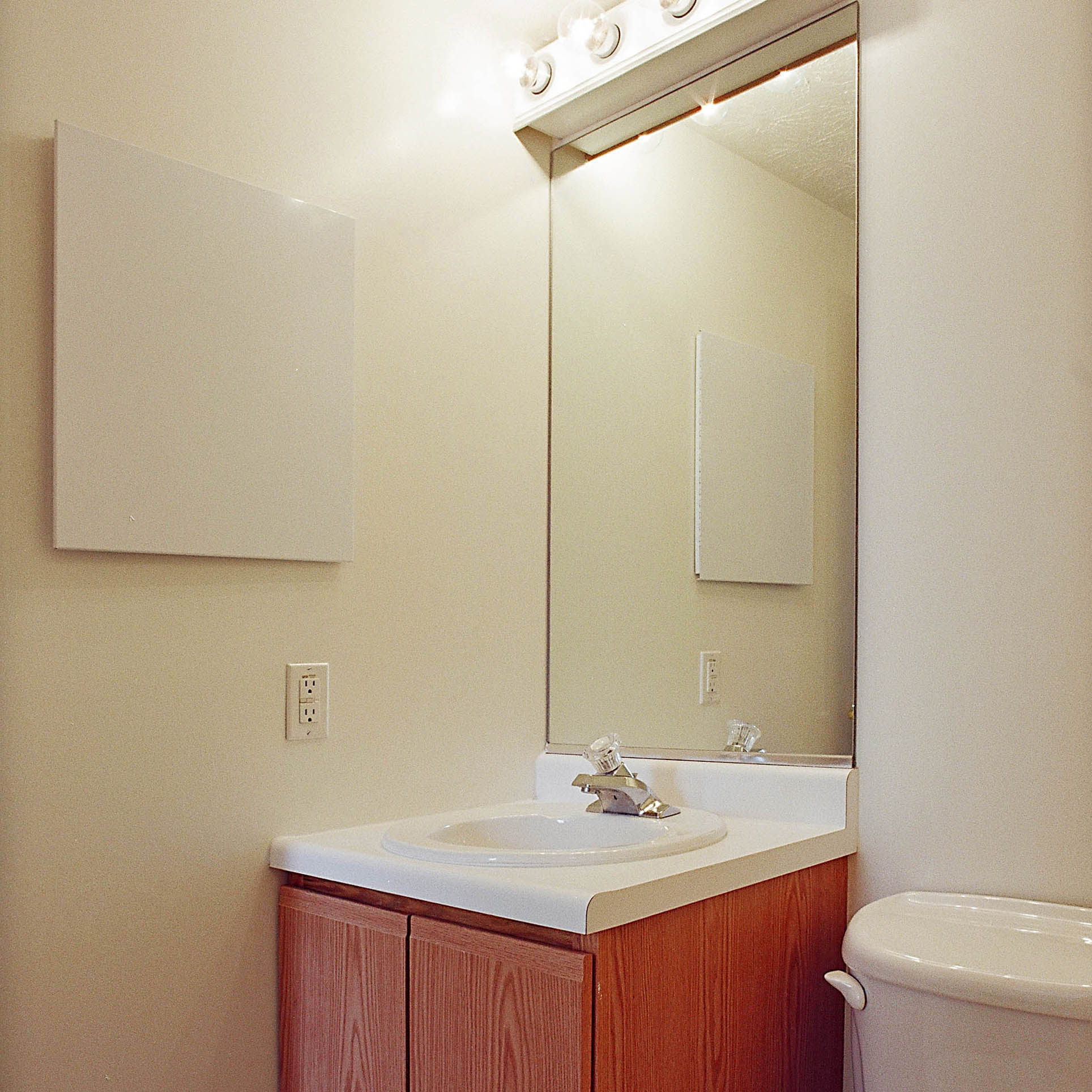 interior of Apt. 21