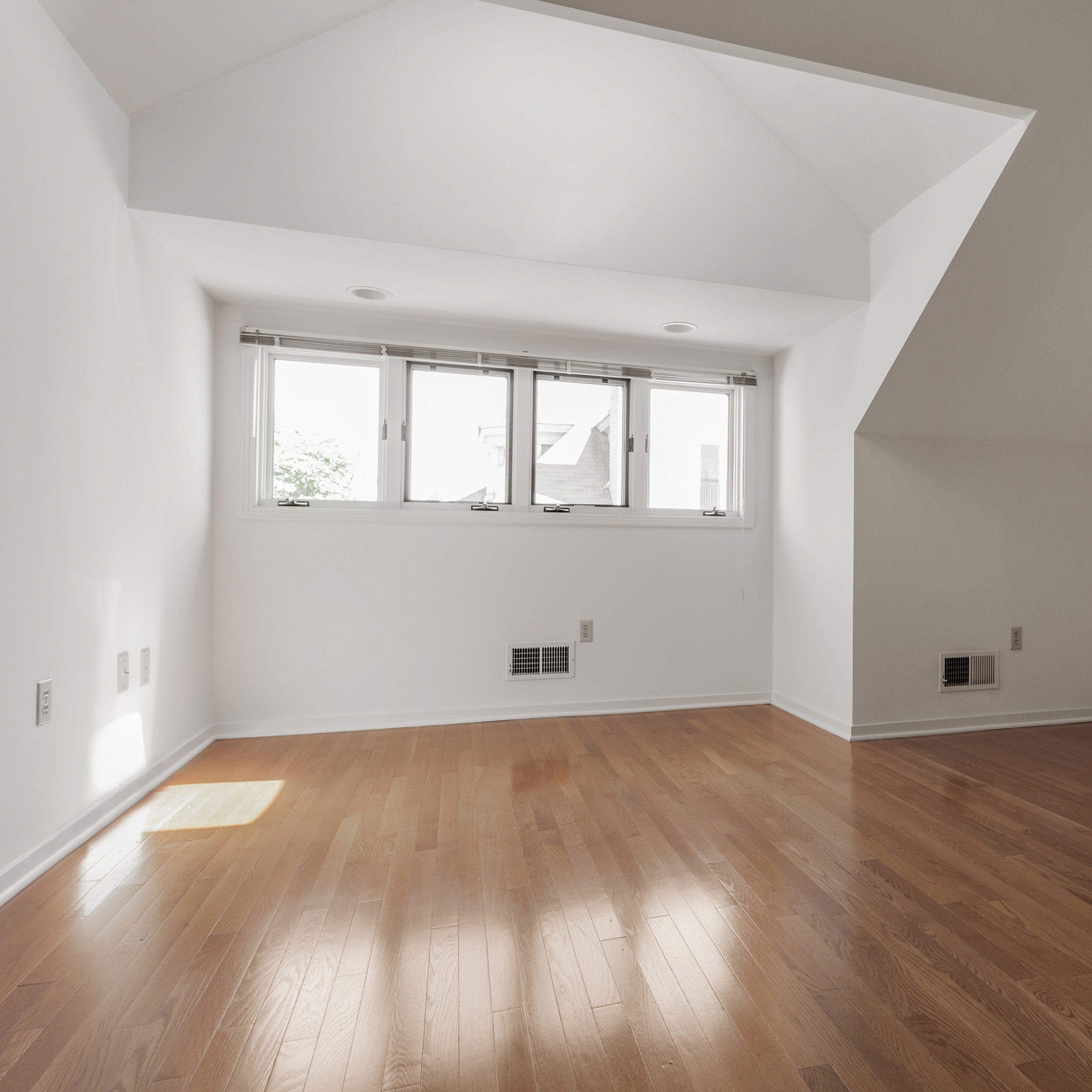 interior of 6316 Howe