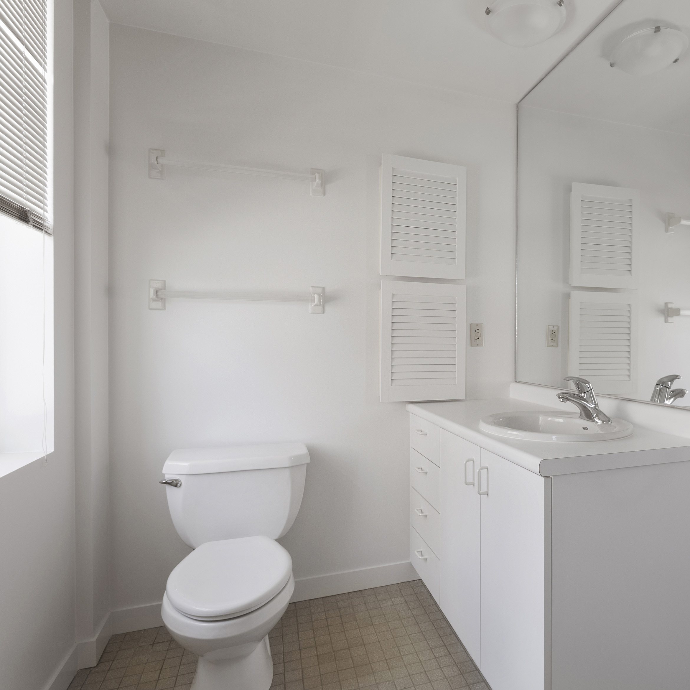 interior of 6316 Howe
