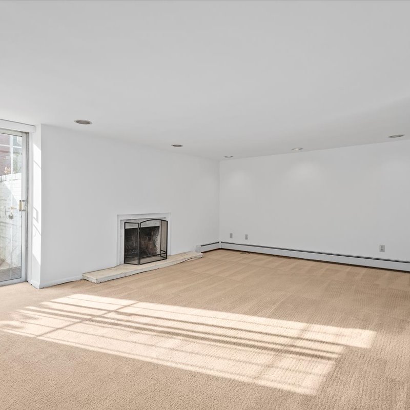 interior of Apt. 10
