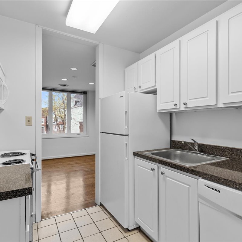 interior of Apt. 21