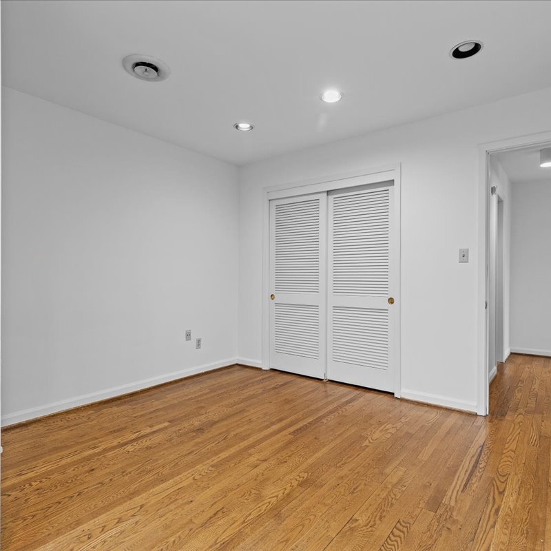interior of Apt. 21