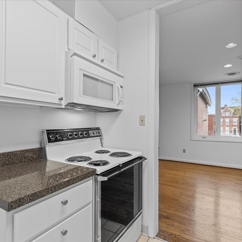 interior of Apt. 21