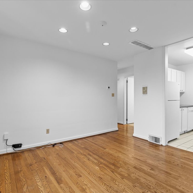 interior of Apt. 21