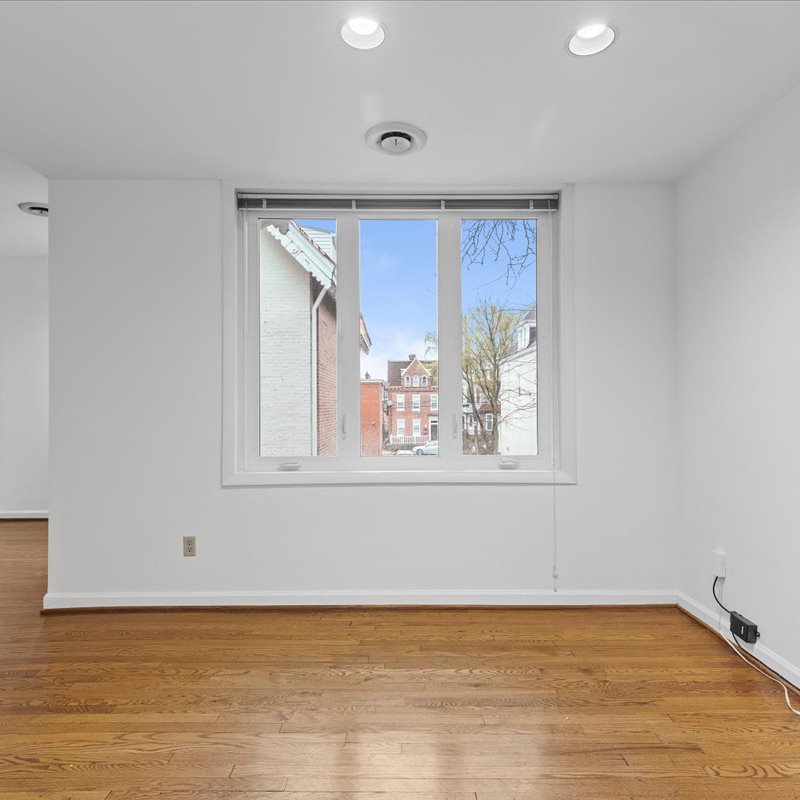 interior of Apt. 21