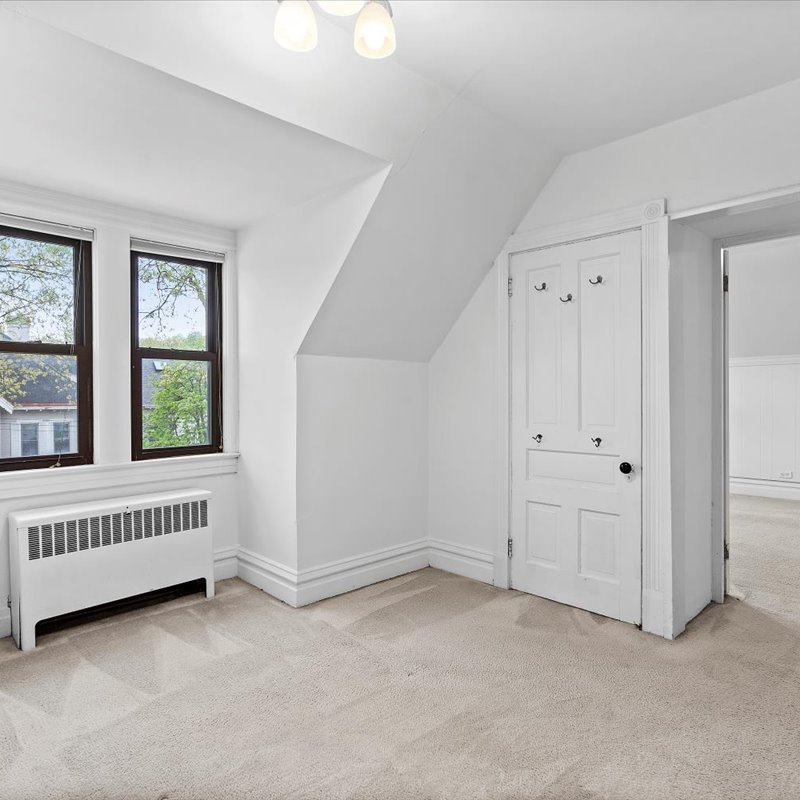 interior of Apt. 4