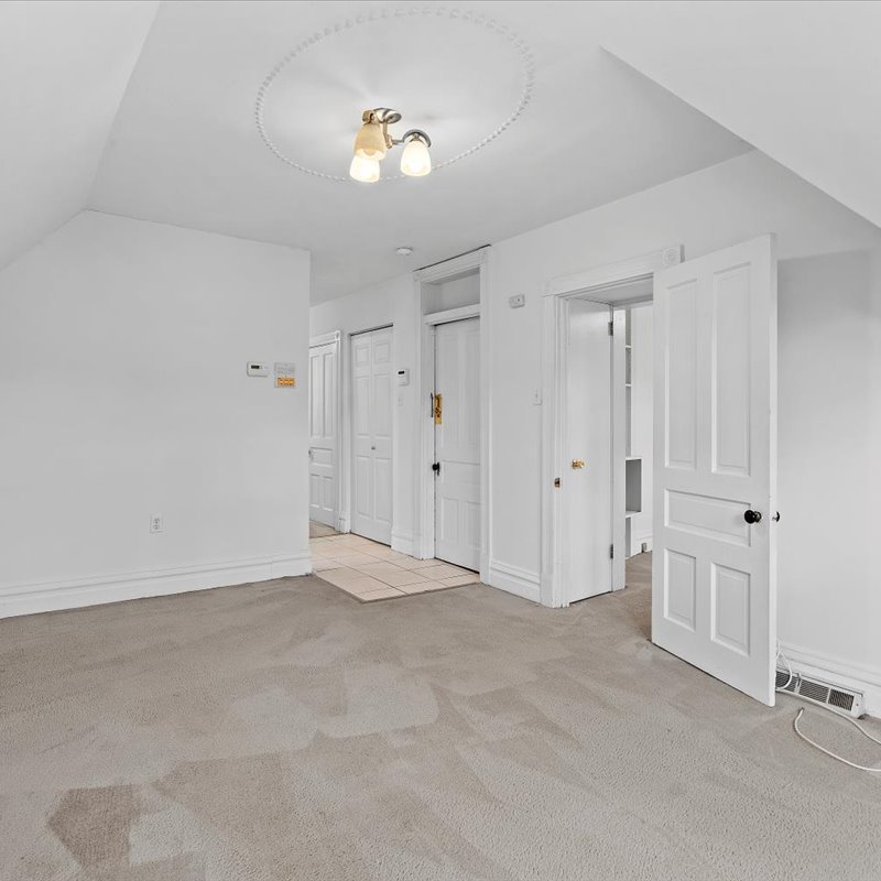 interior of Apt. 4