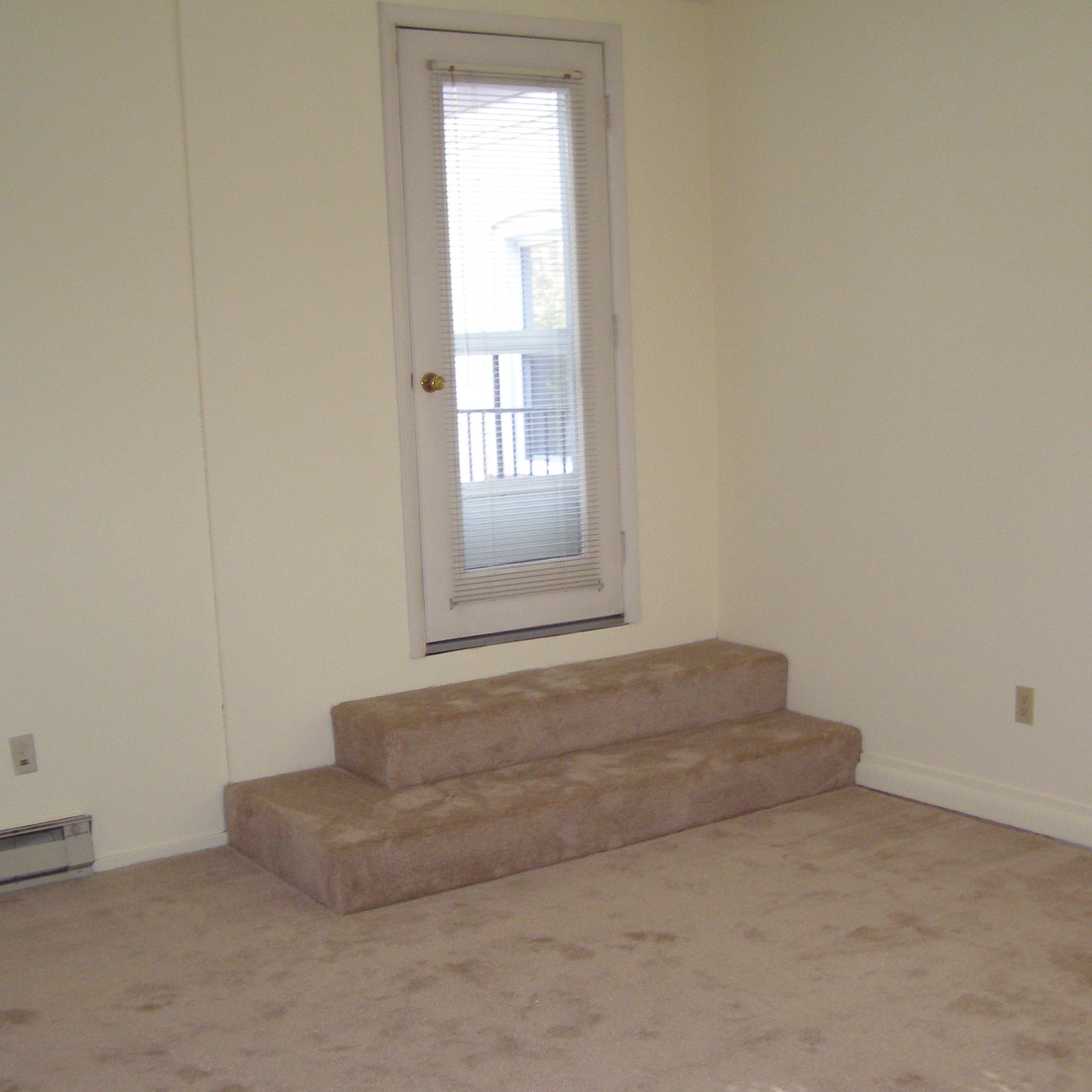 interior of Apt. 21