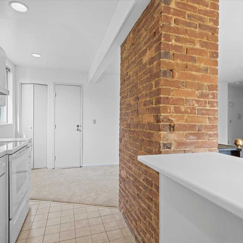 interior of Apt. 31