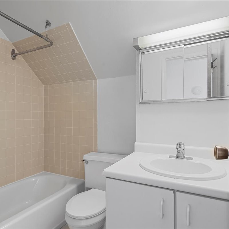 interior of Apt. 31