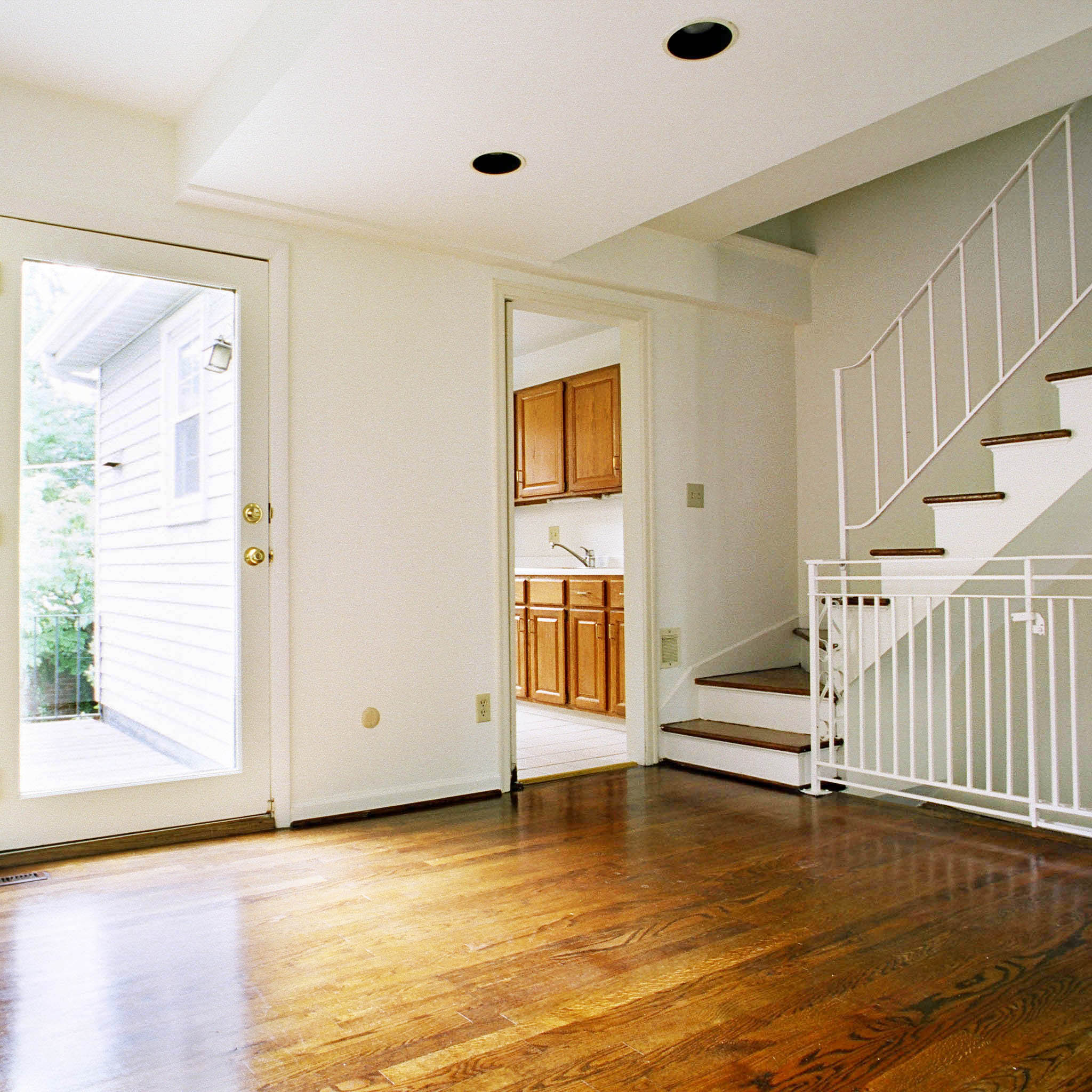 interior of 6405 Howe