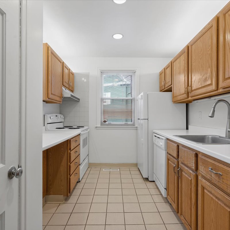 interior of 6409 Howe