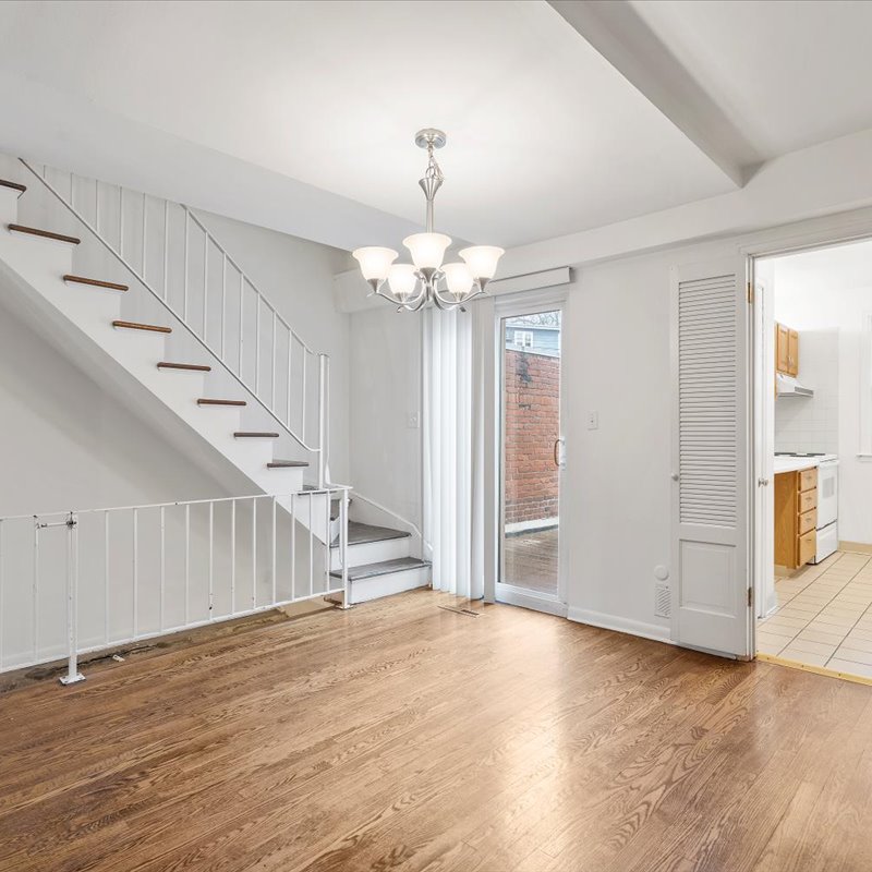 interior of 6409 Howe