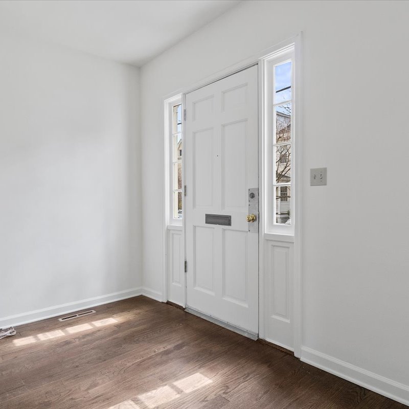 interior of 6411 Howe