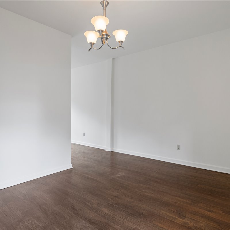 interior of 6411 Howe