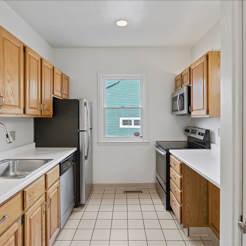 interior of 6411 Howe