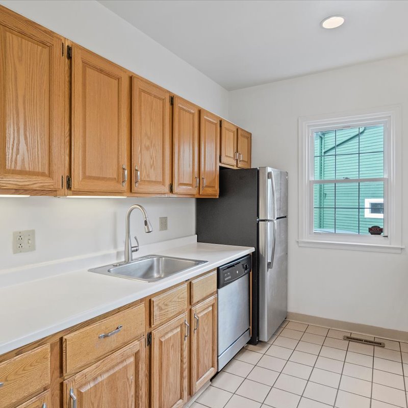 interior of 6411 Howe