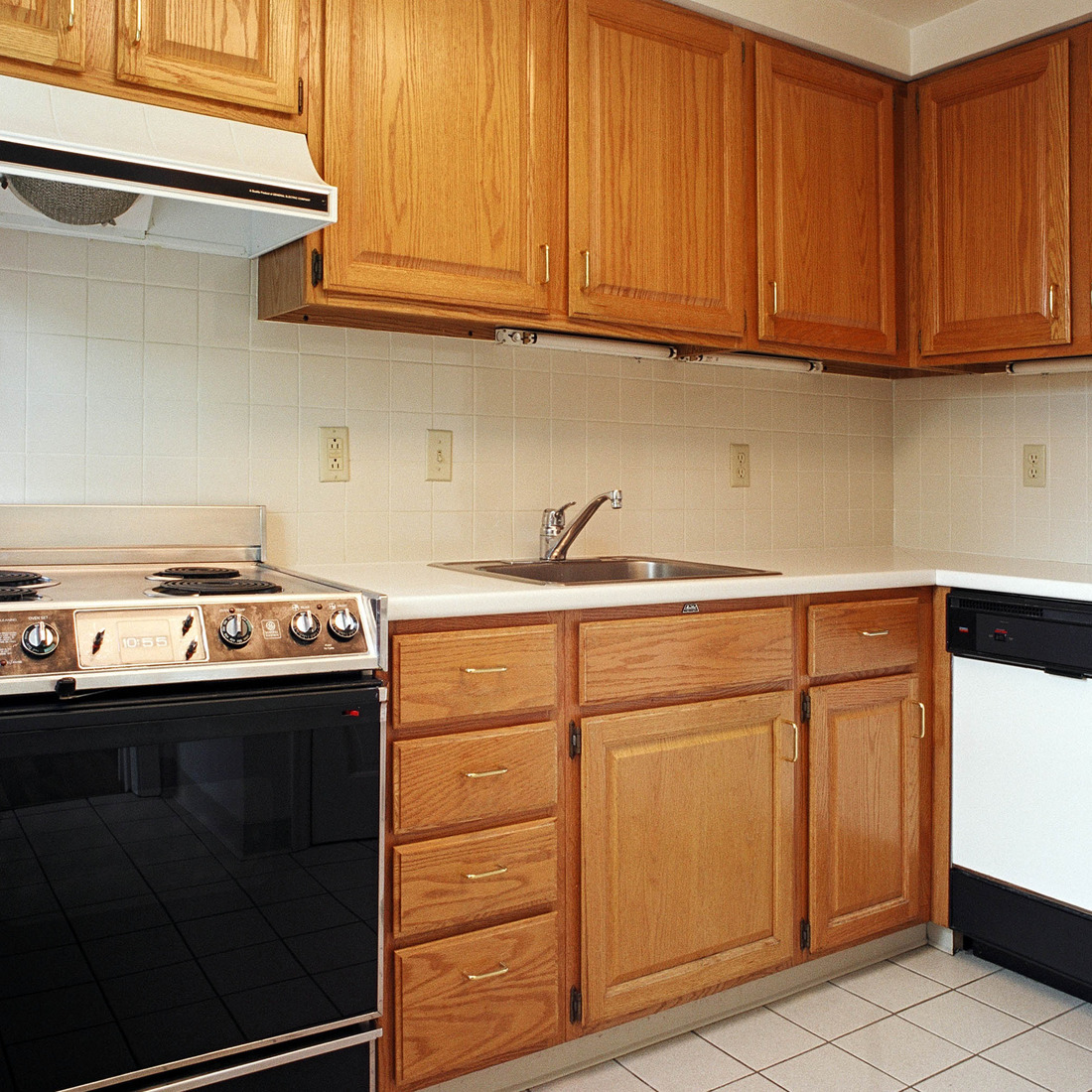 interior of 6413 Howe
