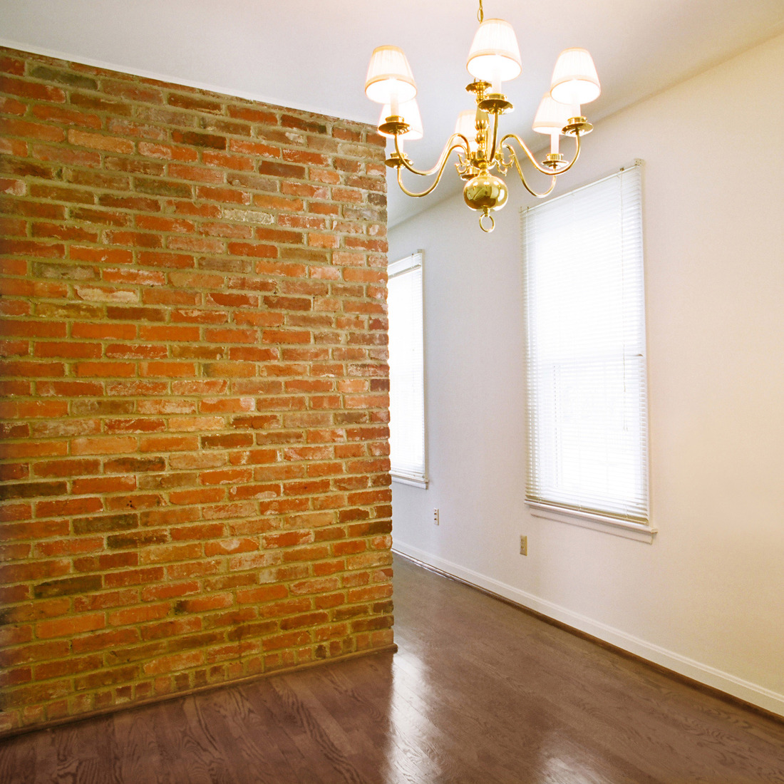 interior of 6415 Howe