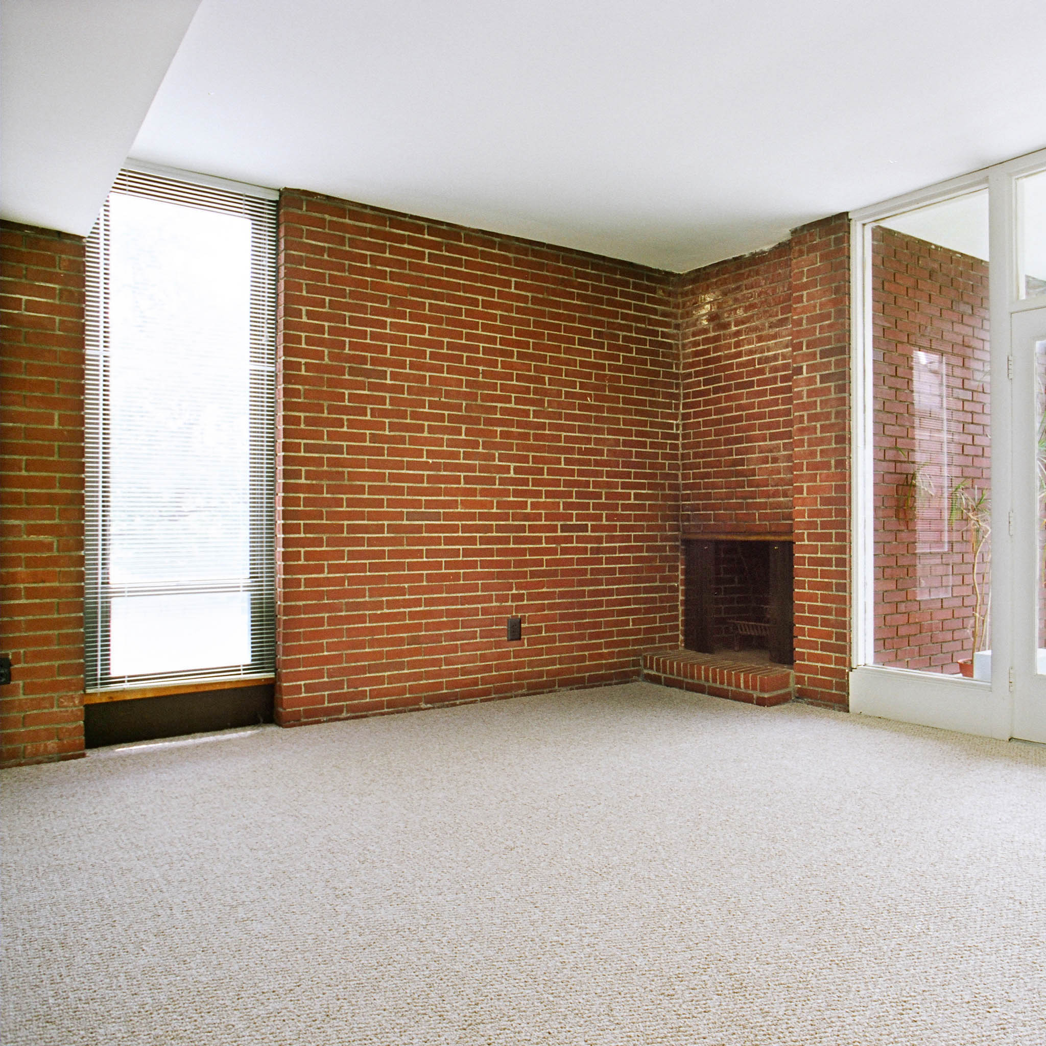 interior of Apt. 31