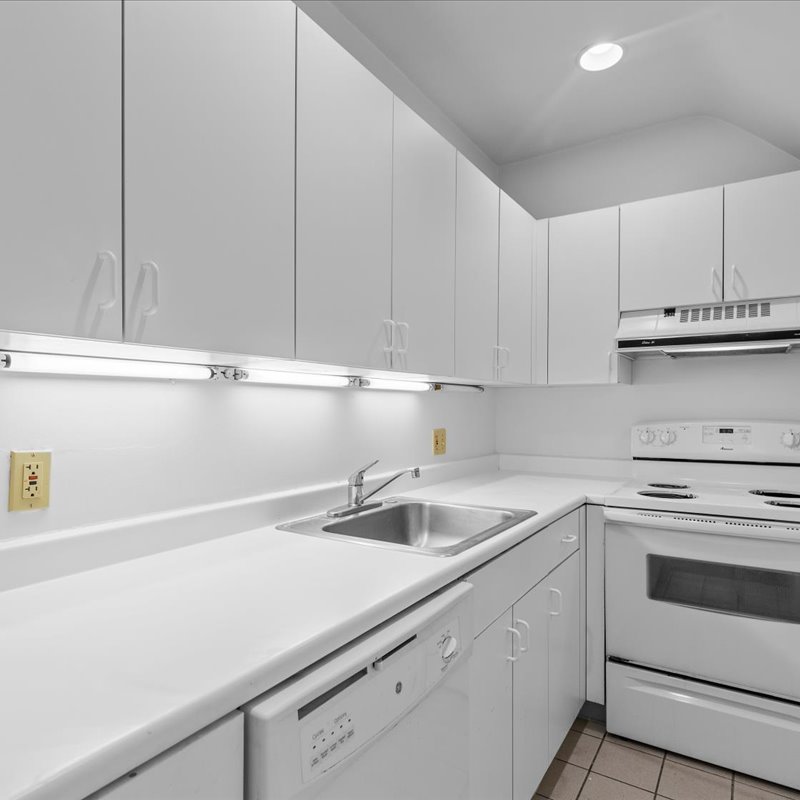 interior of Apt. 31