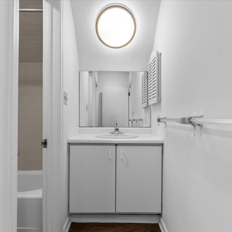 interior of Apt. 31