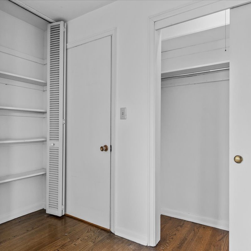 interior of Apt. 31