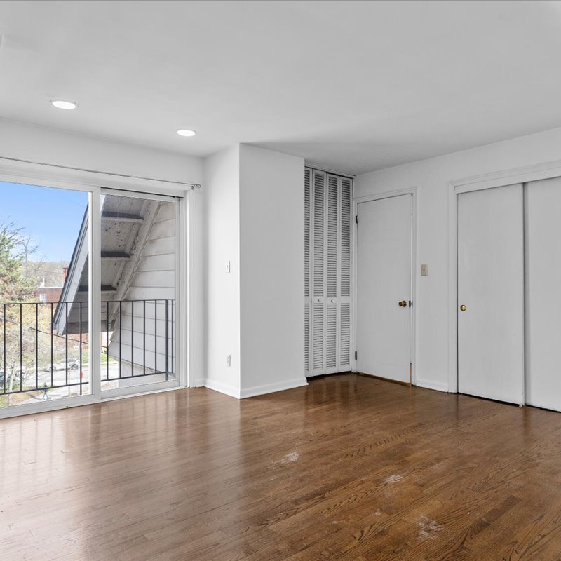 interior of Apt. 31
