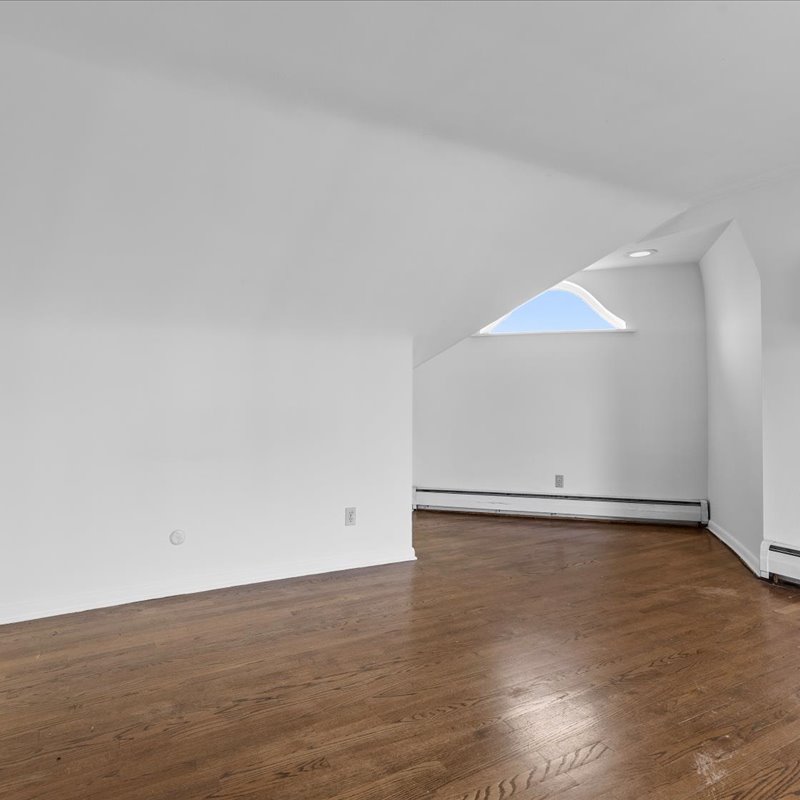 interior of Apt. 31