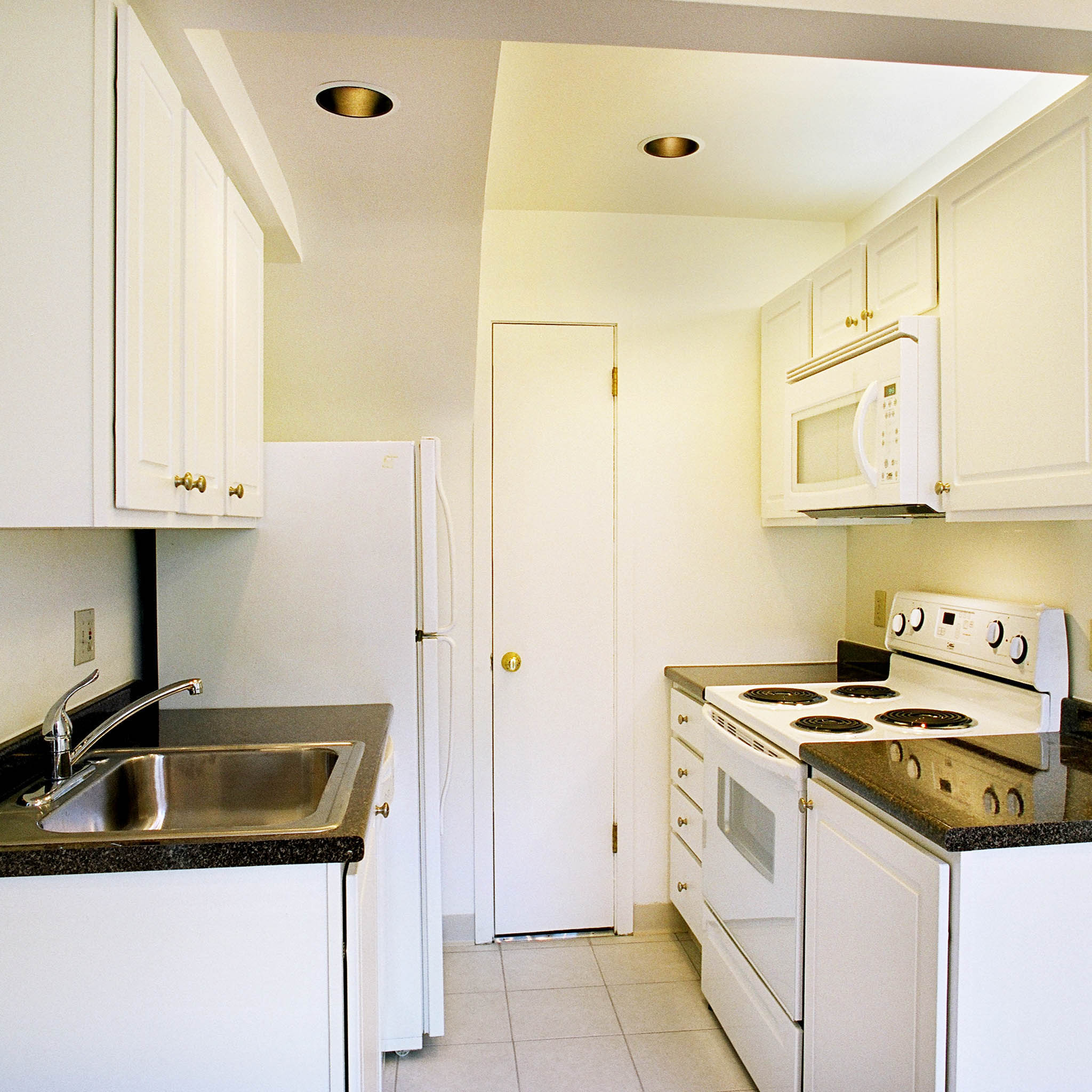 interior of 6344B Walnut
