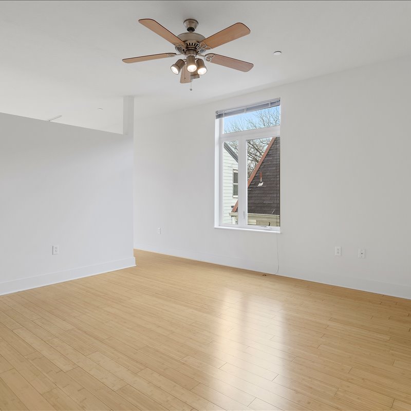 interior of Apt. 32