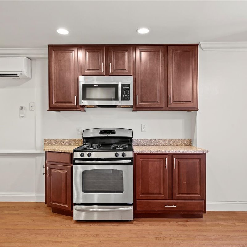 interior of Apt. 5