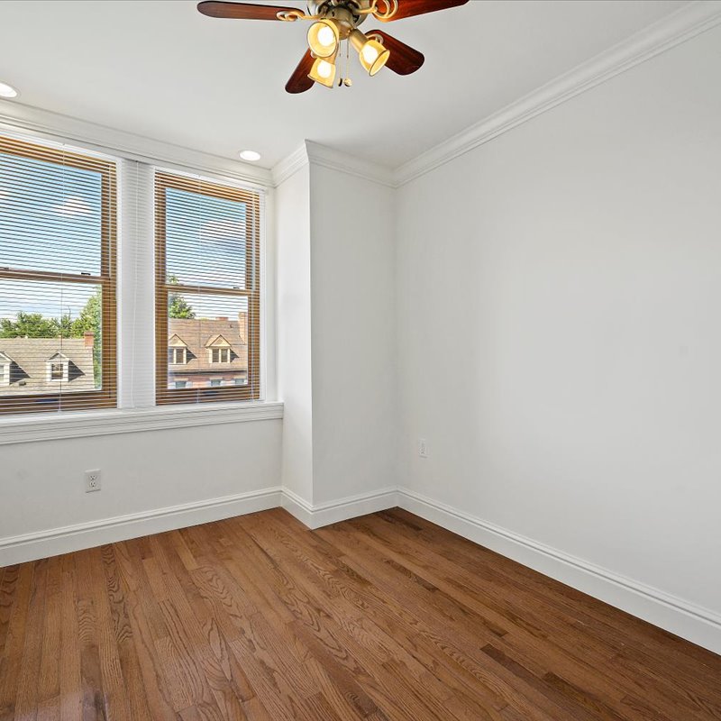 interior of Apt. 5