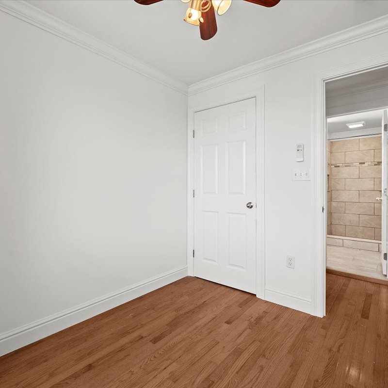 interior of Apt. 5