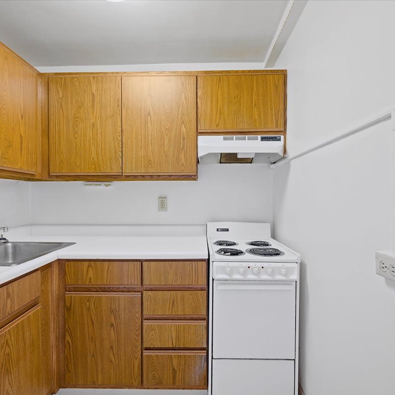 interior of 340 S. Highland Ave, Apt. 2A