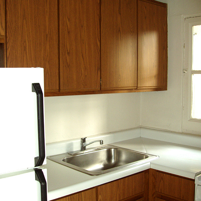interior of 340 S. Highland Ave, Apt. 4B