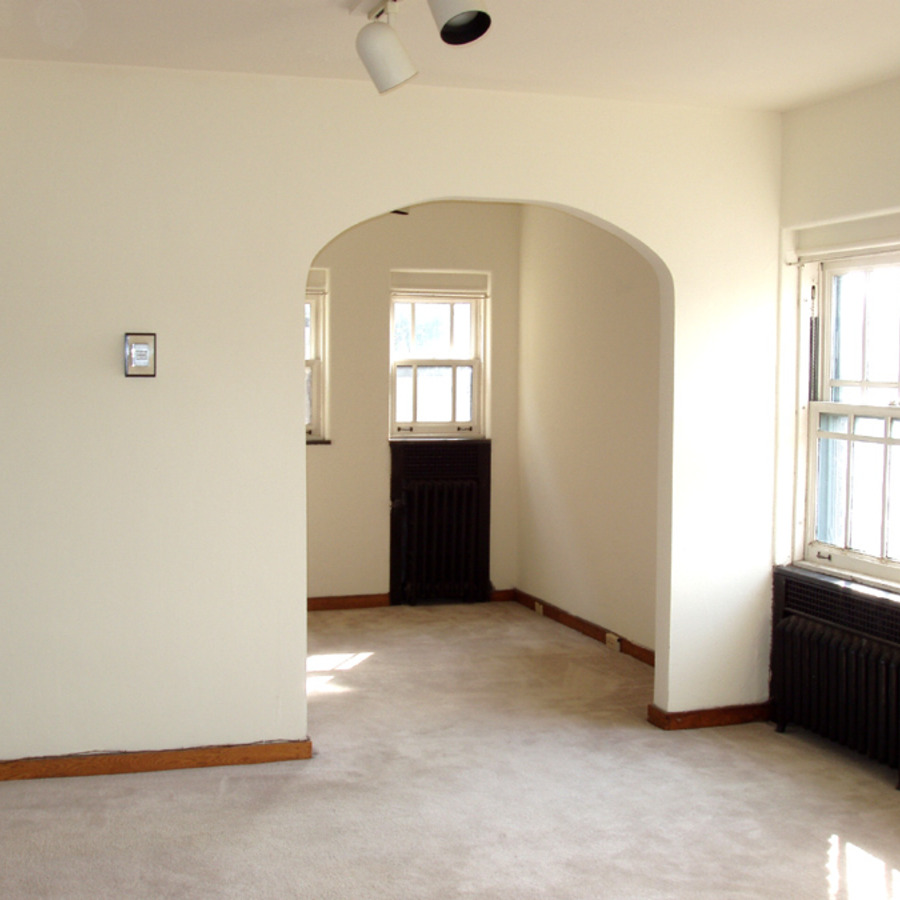 interior of 340 S. Highland Ave, Apt. 4B