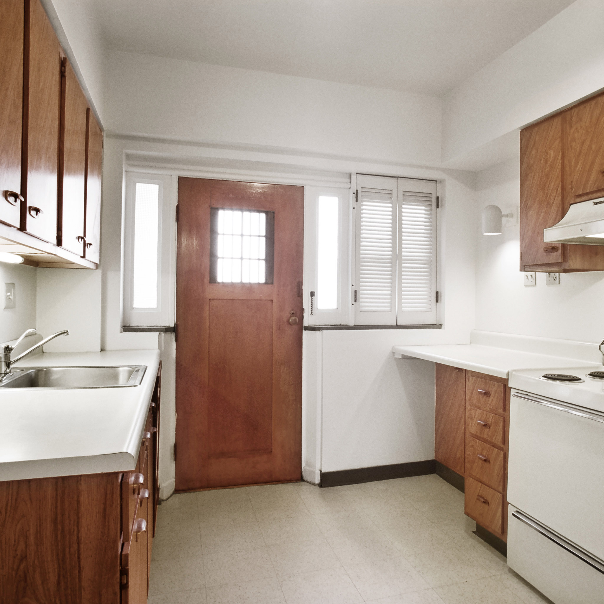 interior of 340 S. Highland Ave, Apt. 5A